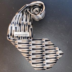 New Pierre Cardin mens silk tie